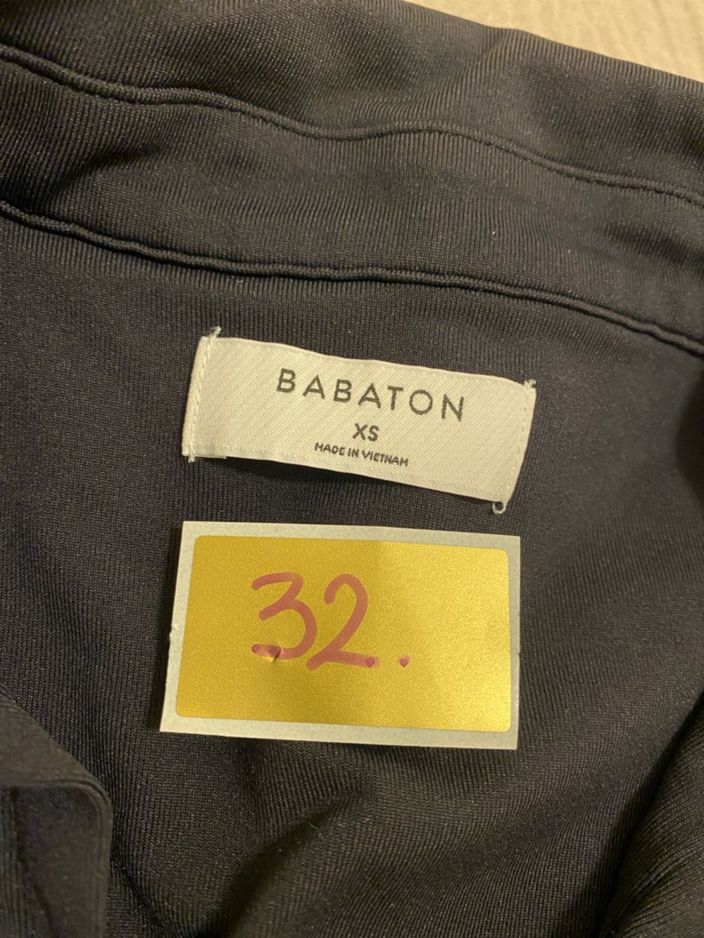 Babaton Black Sleeveless Collared V-Neck Polo Tank. Size XA - Picture 7 of 7